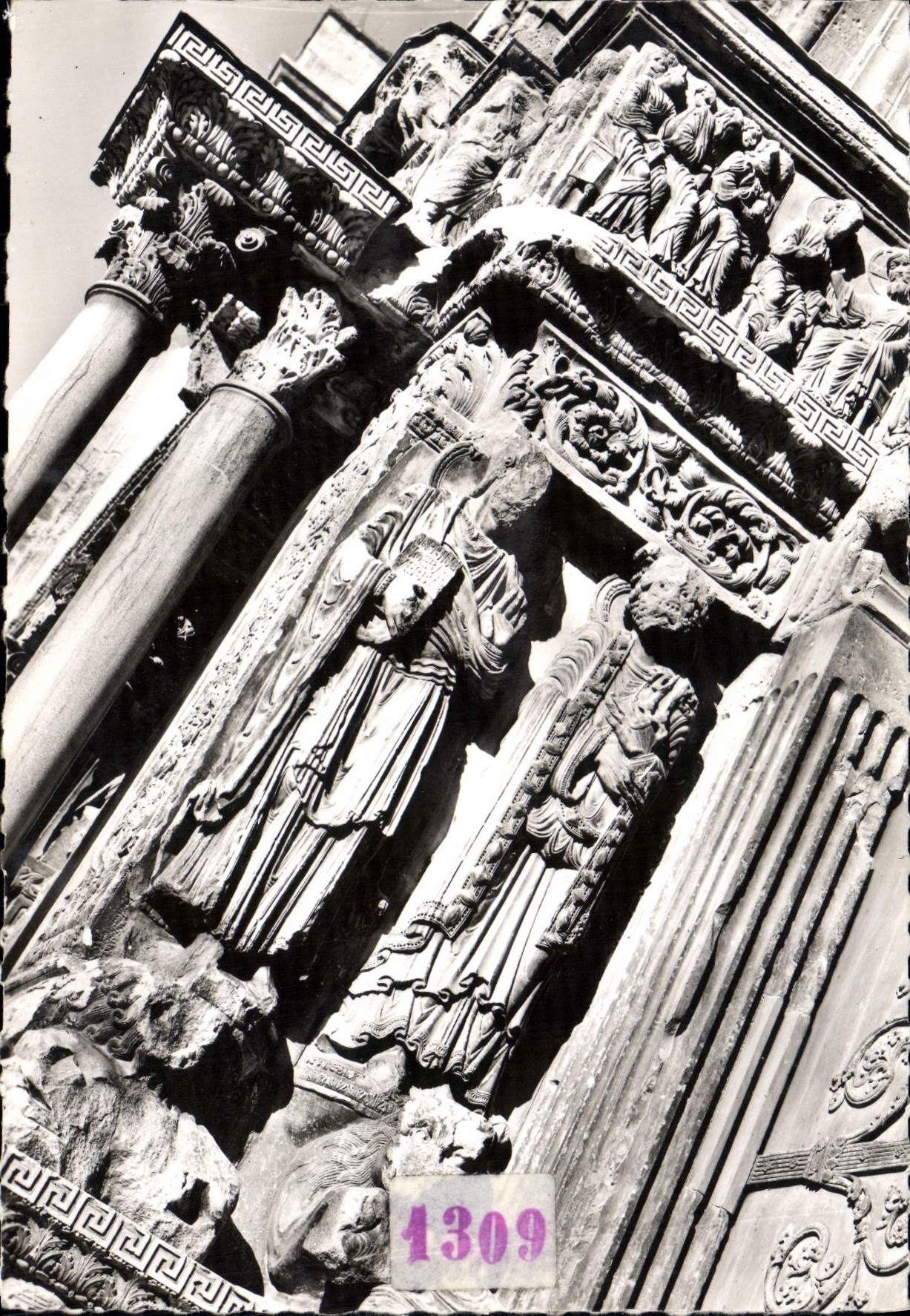 CPM Saint Gilles Eglise Abbatiale