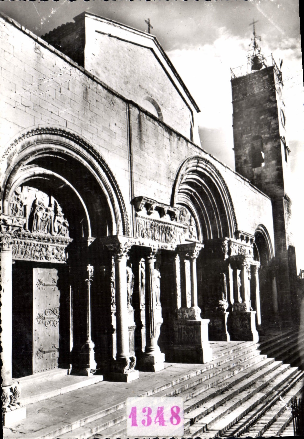 CPM Saint Gilles Eglise Abbatiale Le Portail