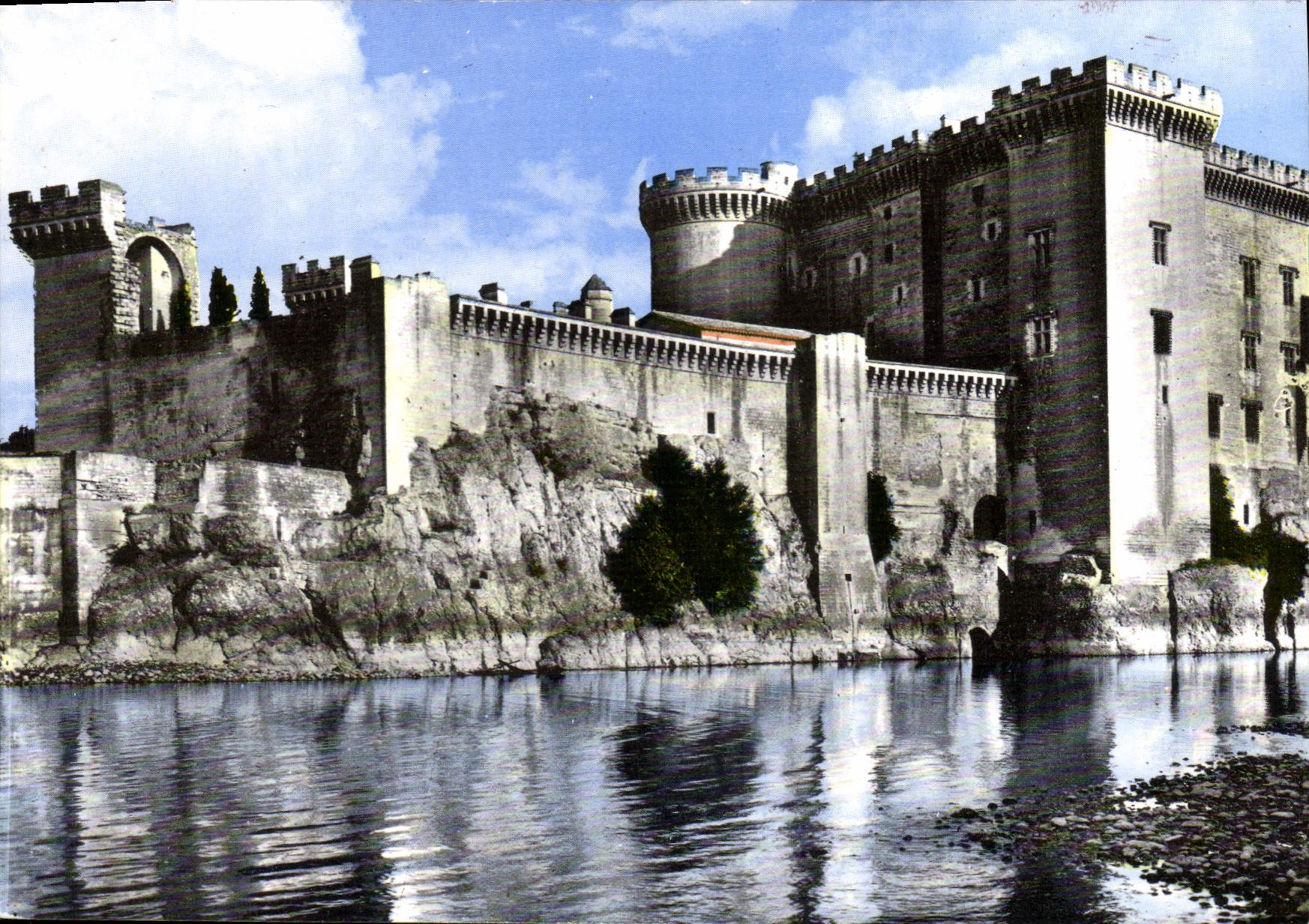 CPM Tarascon Le Chateau Du Roy Rene