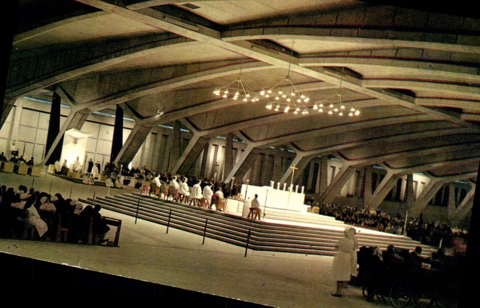 CPM Lourdes Messe Pontificale