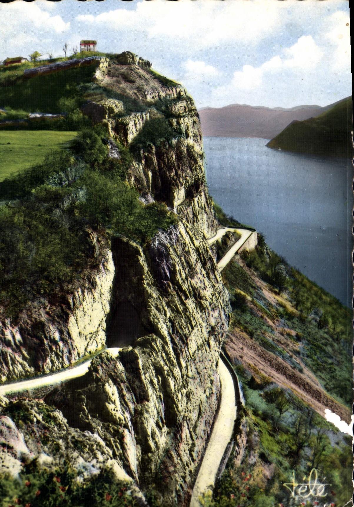 CPM Rocher De La Chambotte Et Lac Du Bourget