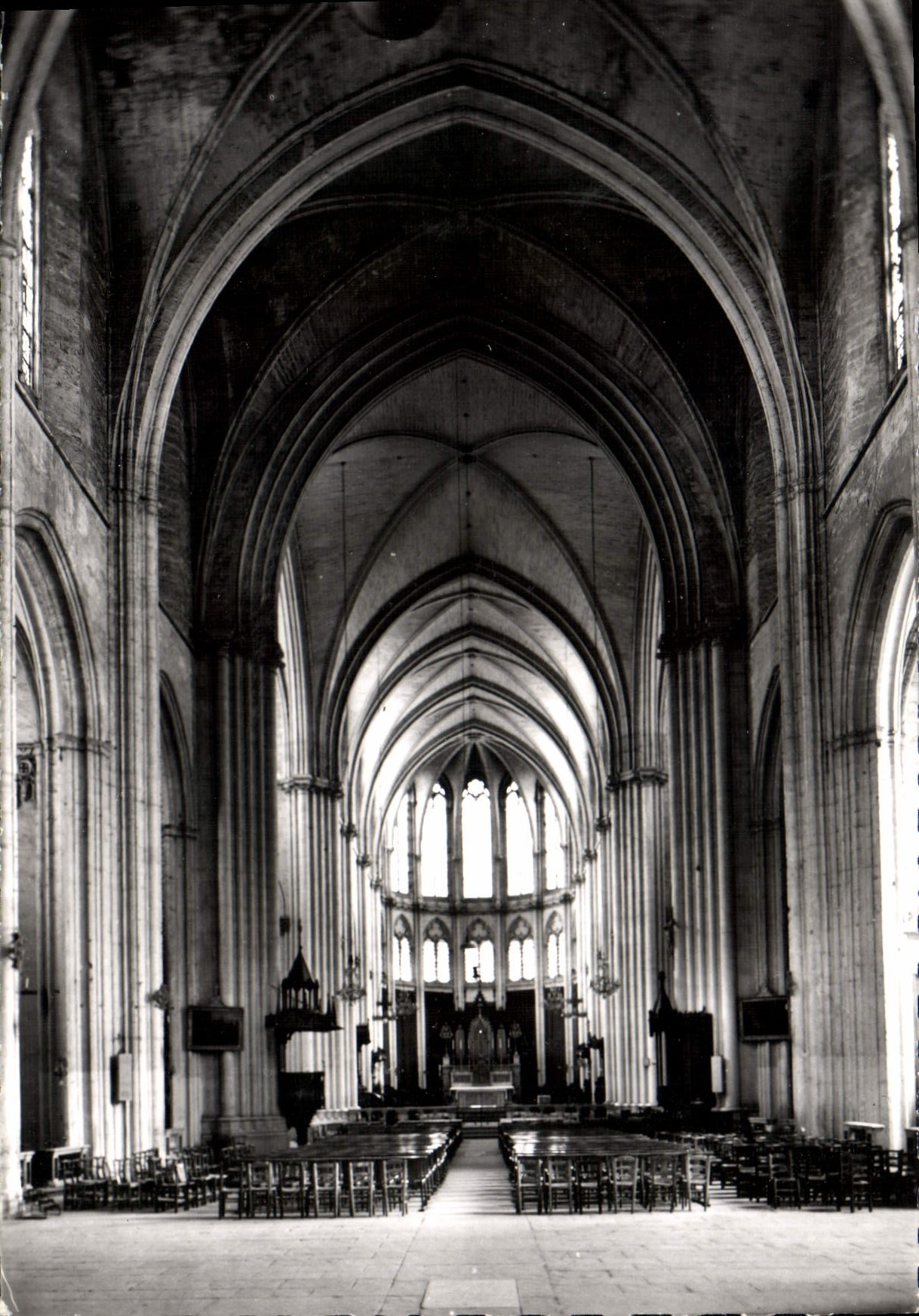 CPM Montpellier Interieur De La Cathedrale