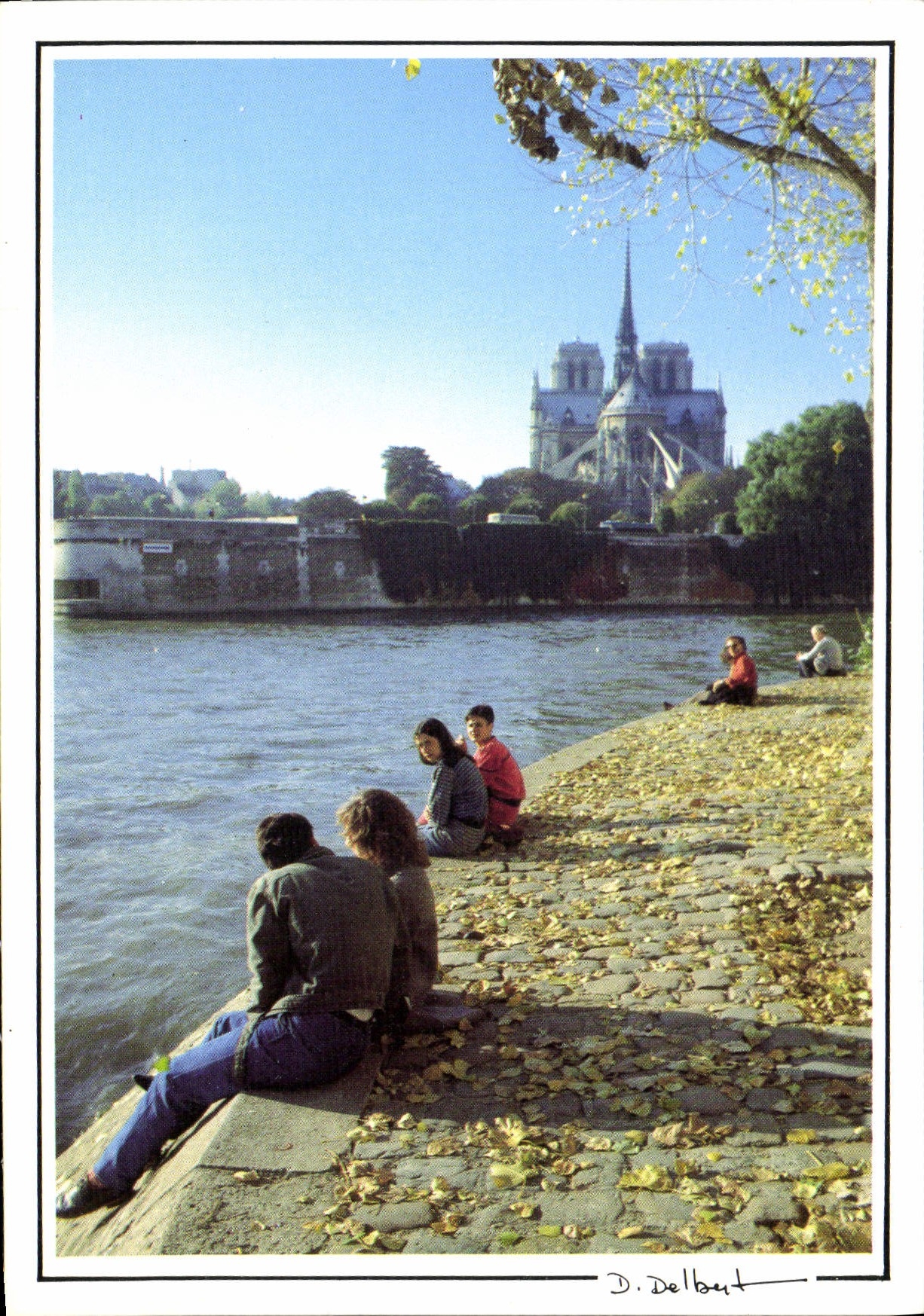CPM Paris Notre Dame Atout Coeur Les Pieds Dans I'eau