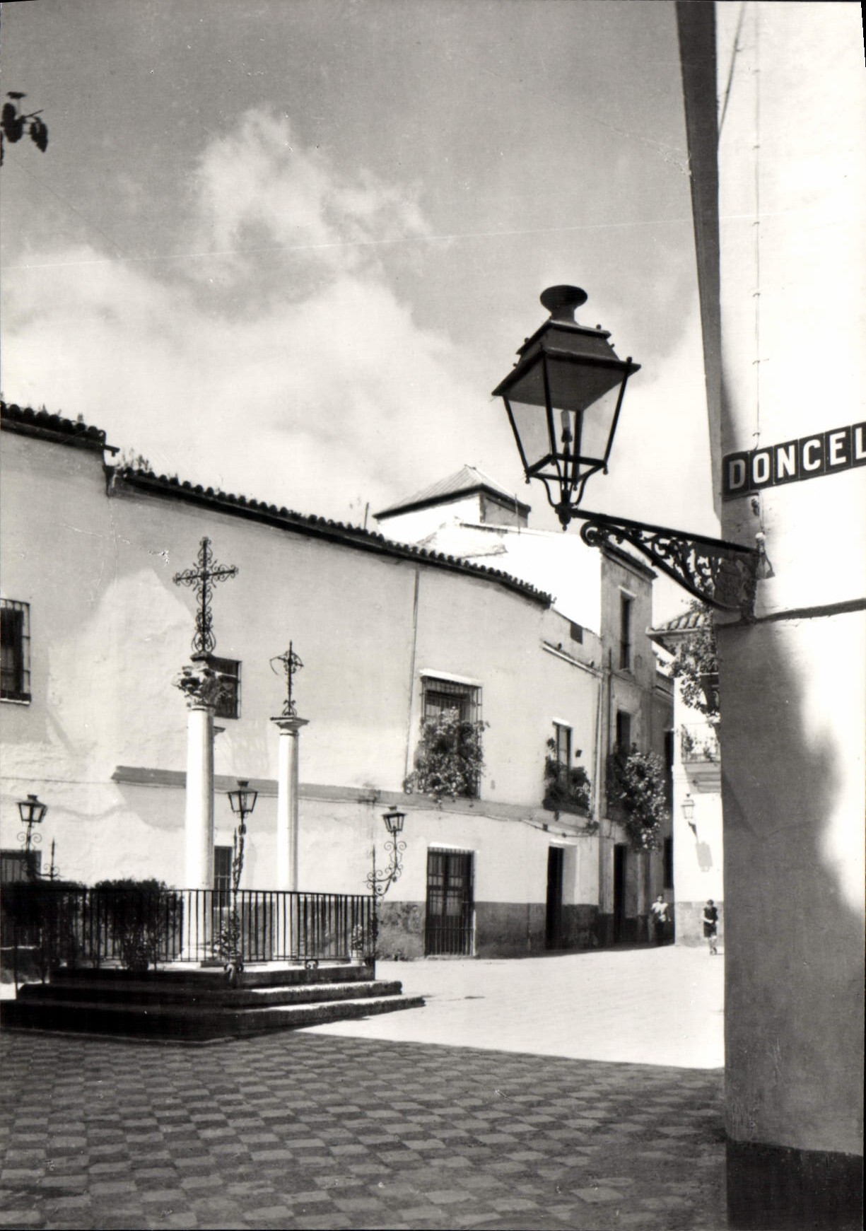 CPM Sevilla Rincois Tipico en et Barrio de Santa Cruz