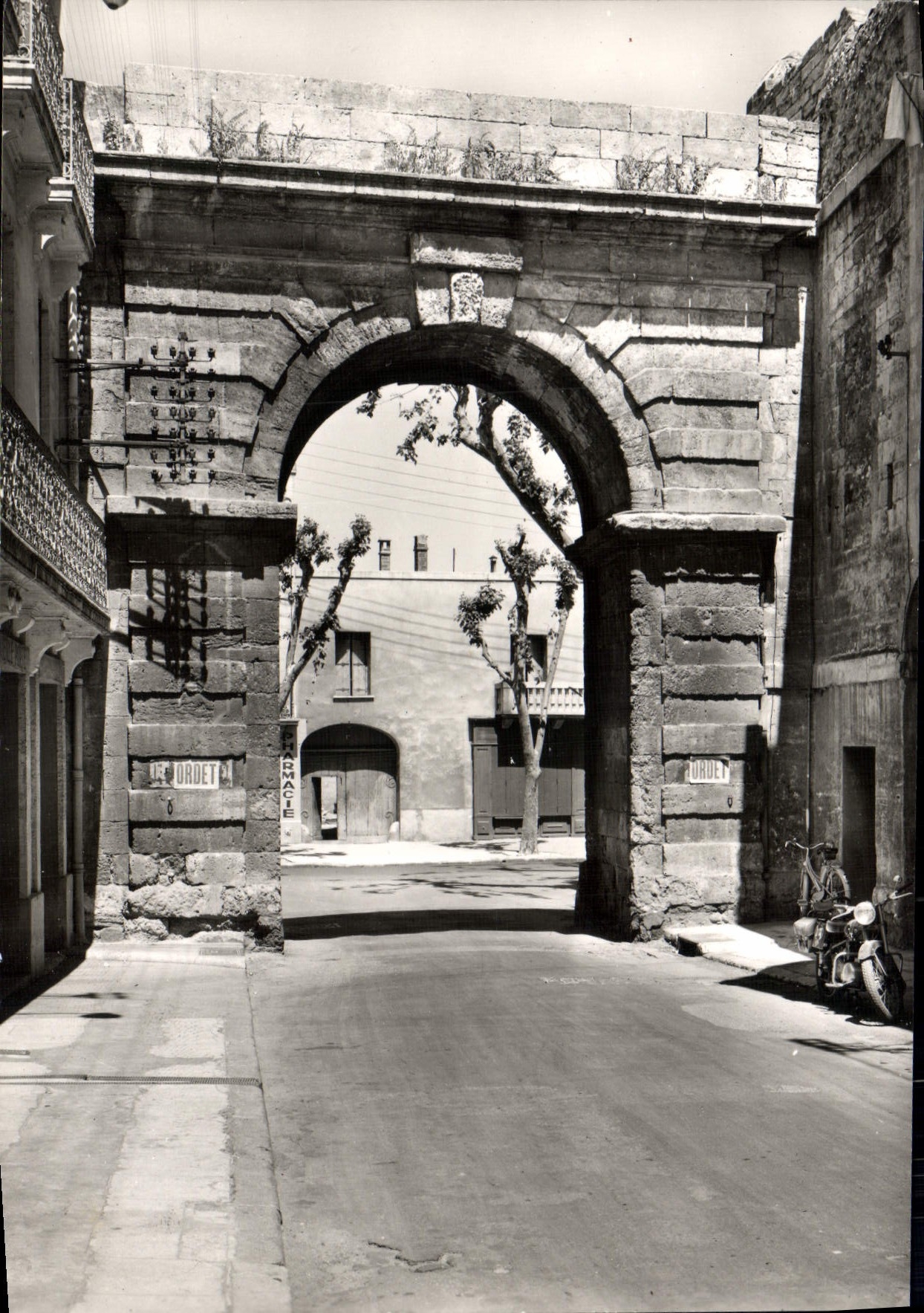 CPM Montpellier Vieille Porte Interieur de la rue de l'Universite
