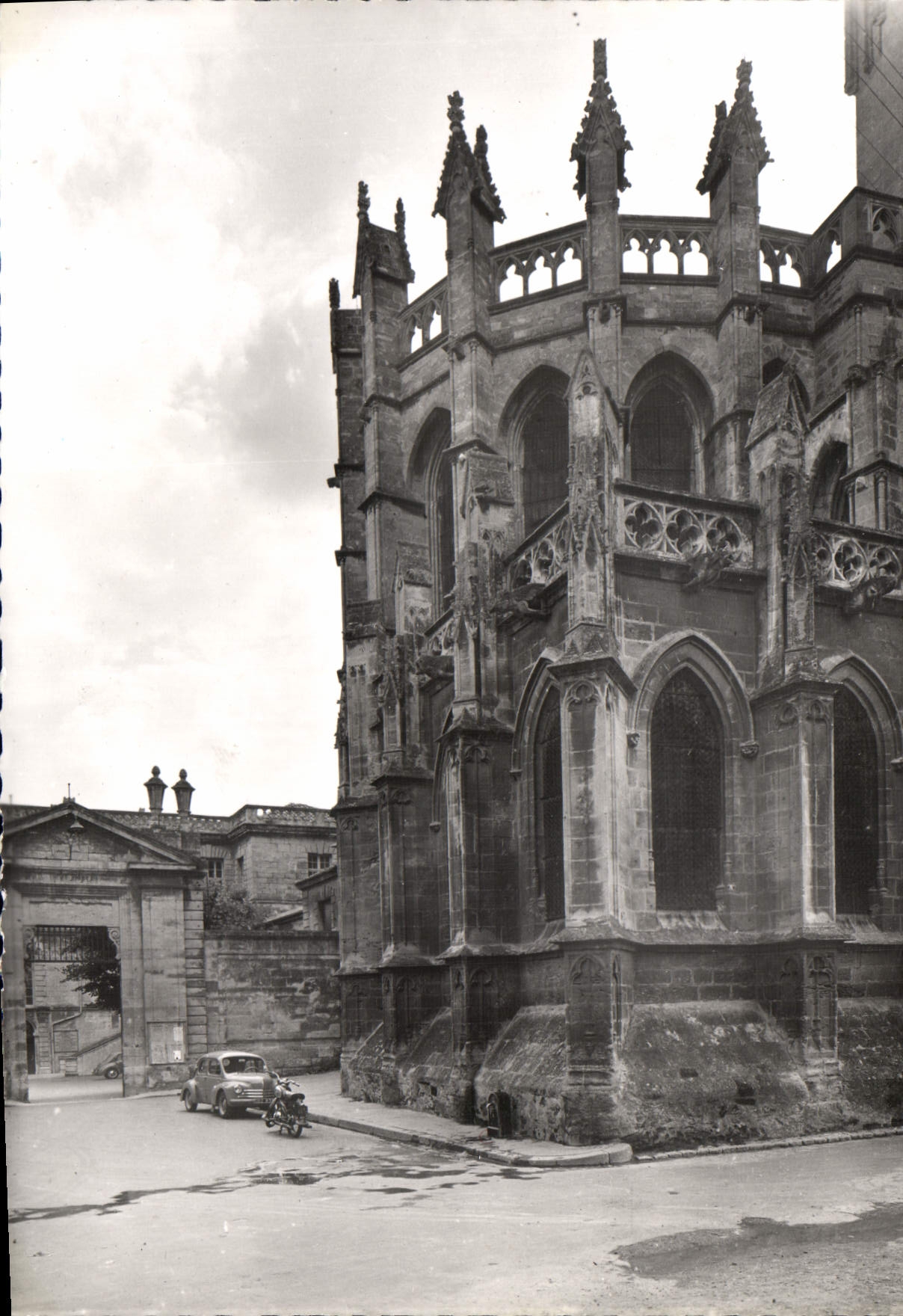 CPM Beziers La Cathedrale