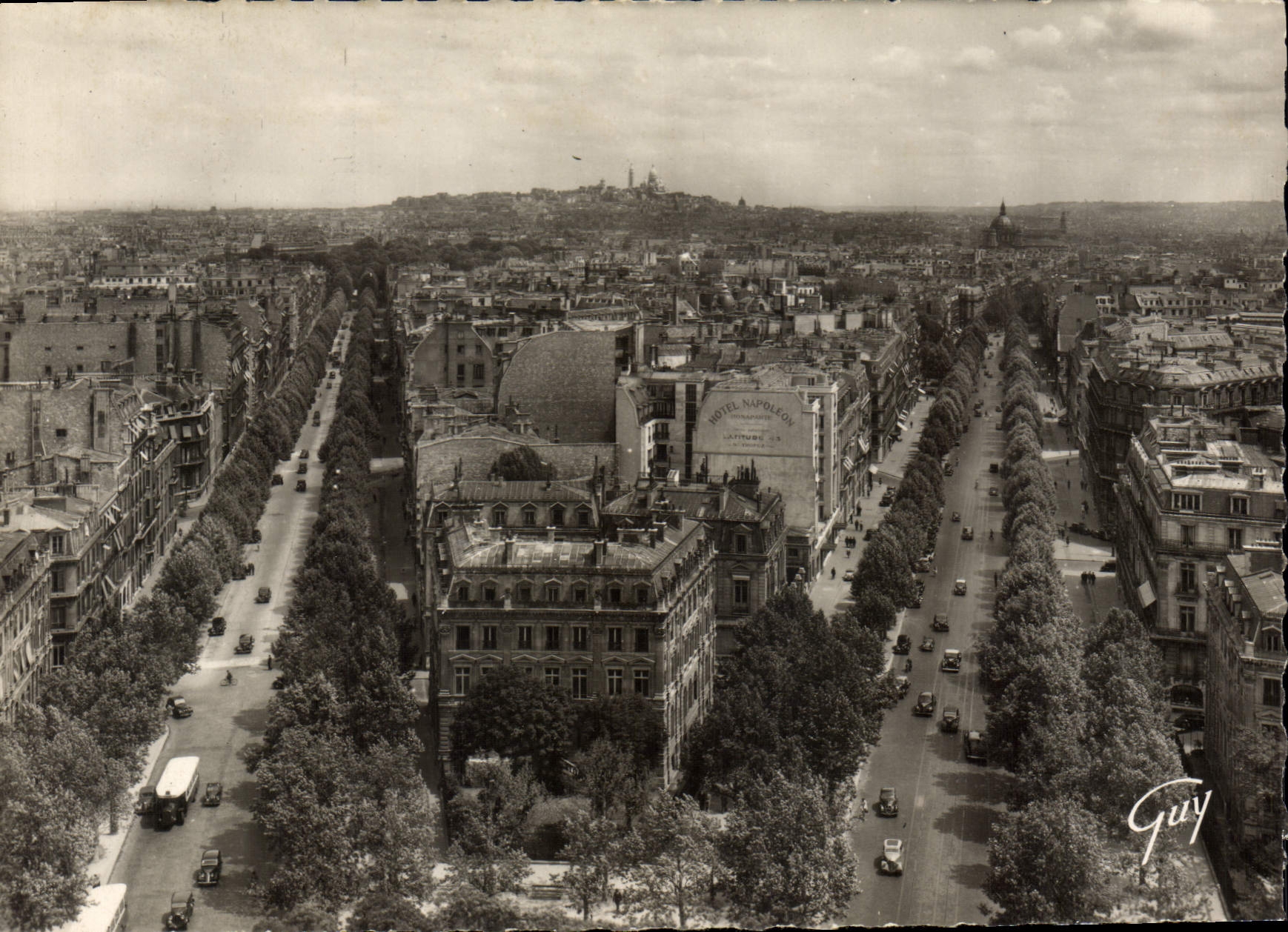 CPM Paris Et Ses Merveilles Avenues Hoche Et Friedland