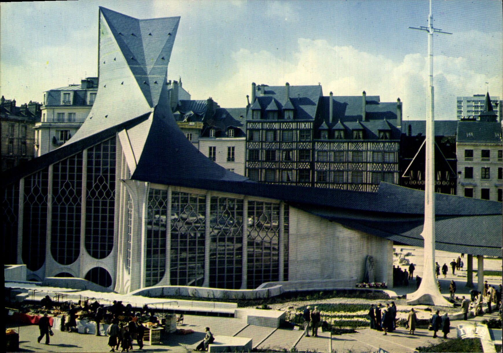 CPSM En Normandie Rouen L'Eglise Sainte Jeanne D'Arc Place Du Vieux Marche