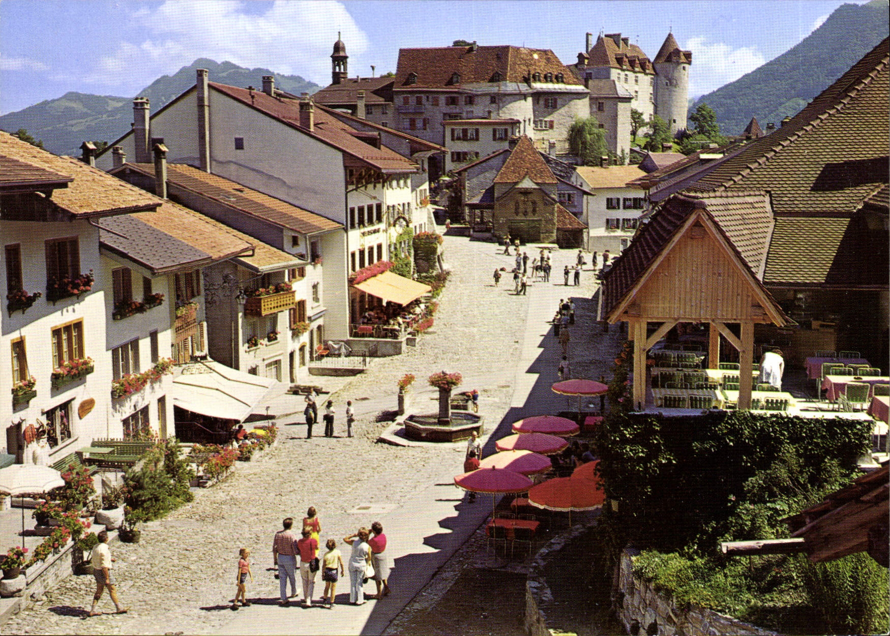 CPSM Gruyeres Et Son Chateau