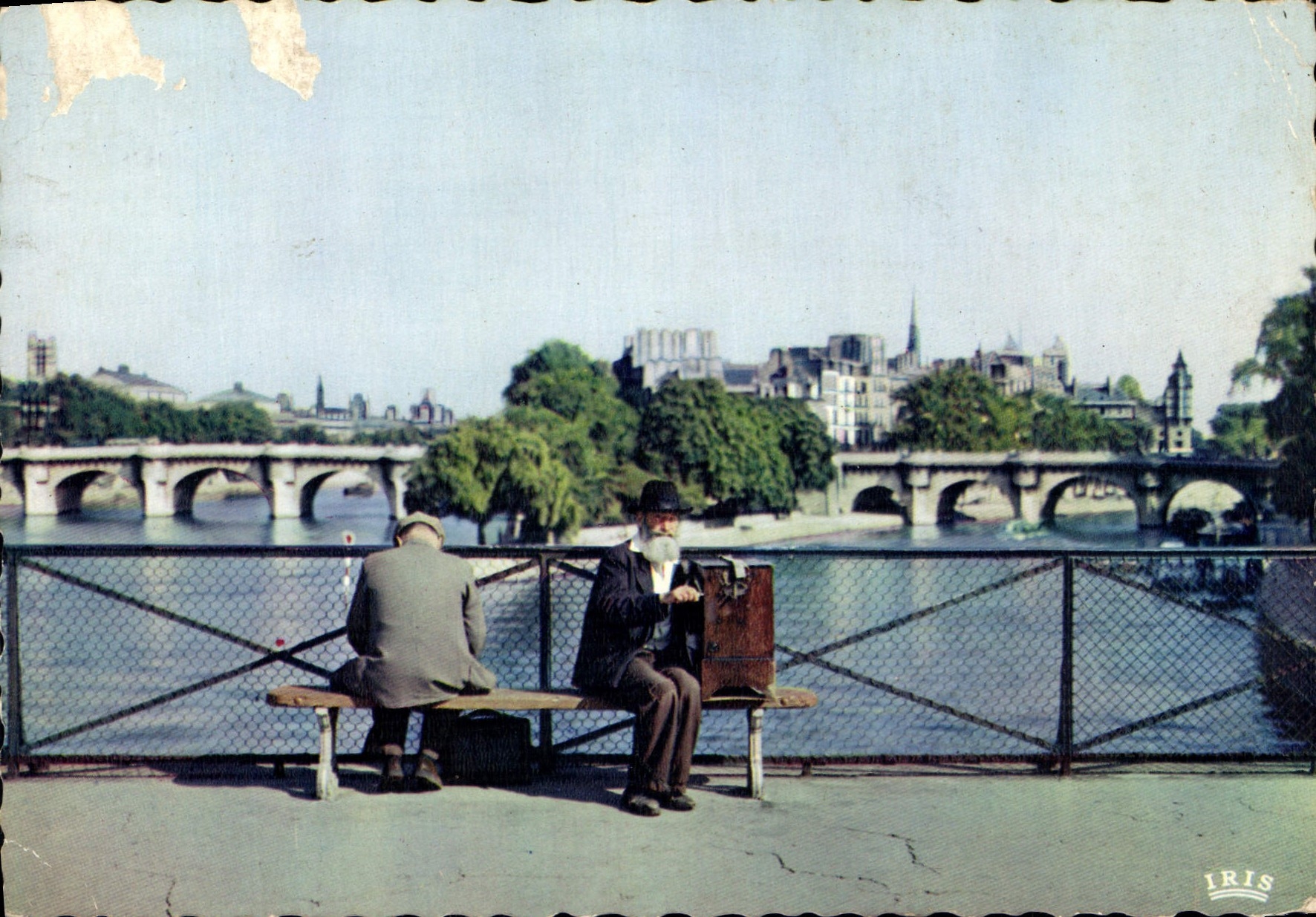 CPSM Paris Le Pont Neuf Joueur D'Orgue