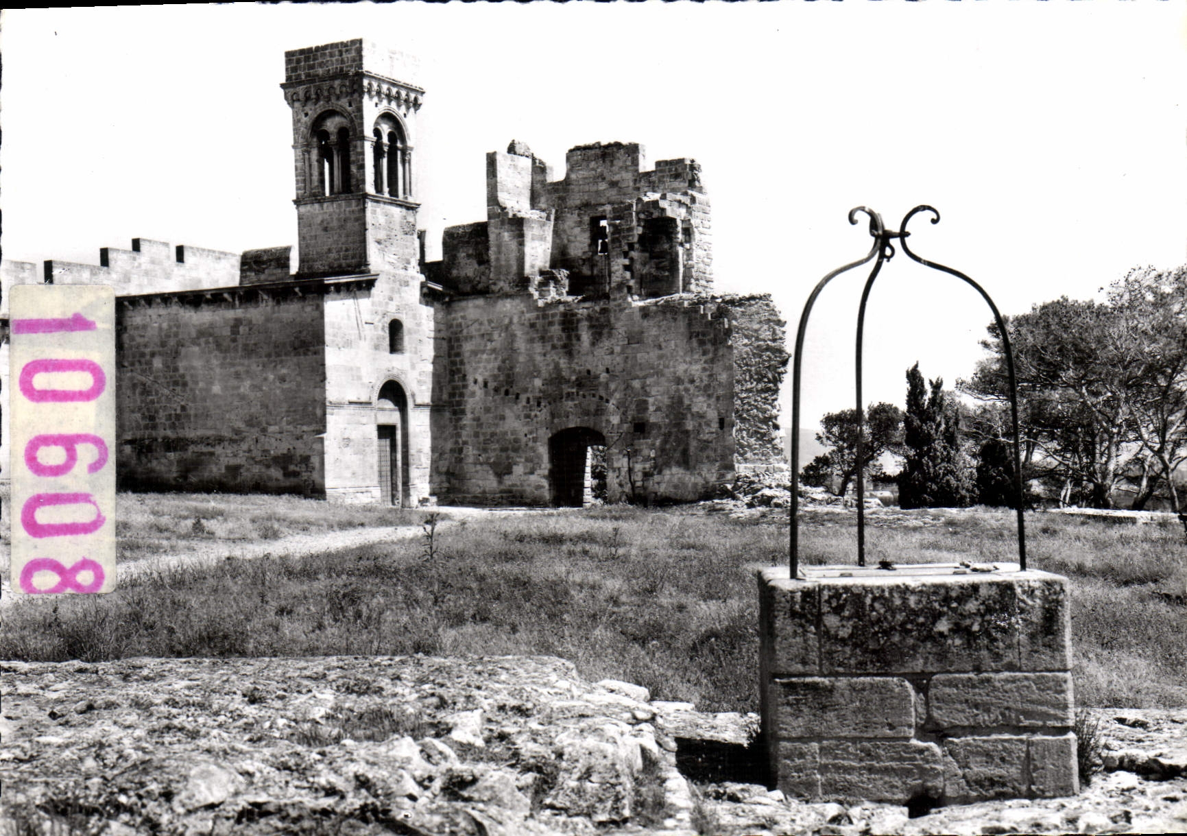CPSM Beaucaire Le Chateau Et Ses Ruines