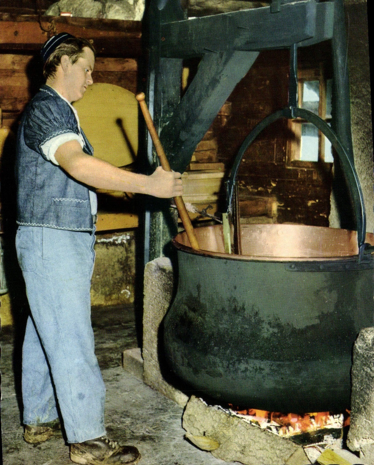 CPSM Gruyere Le Fromager Der Kasehandler