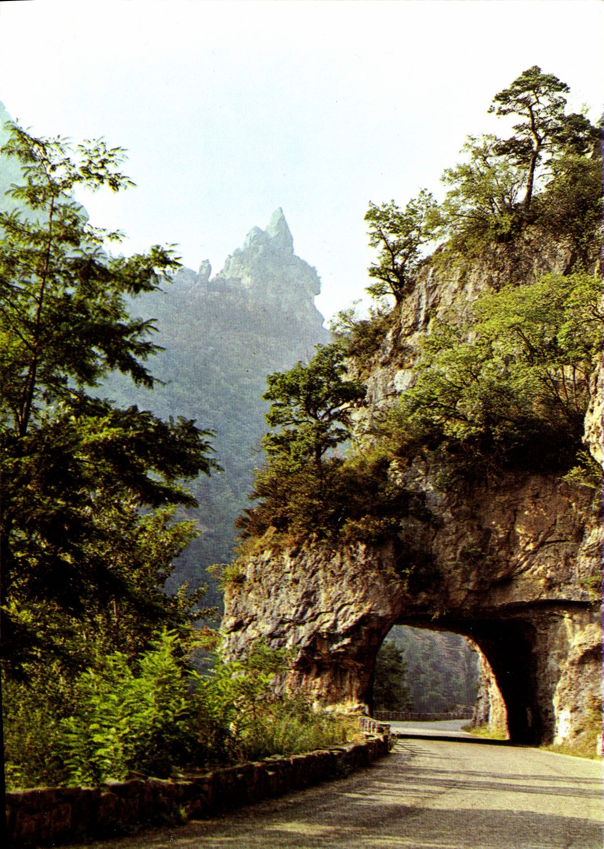 CPSM gorges du Tarn tunnel de la Muse rocher de Capluc