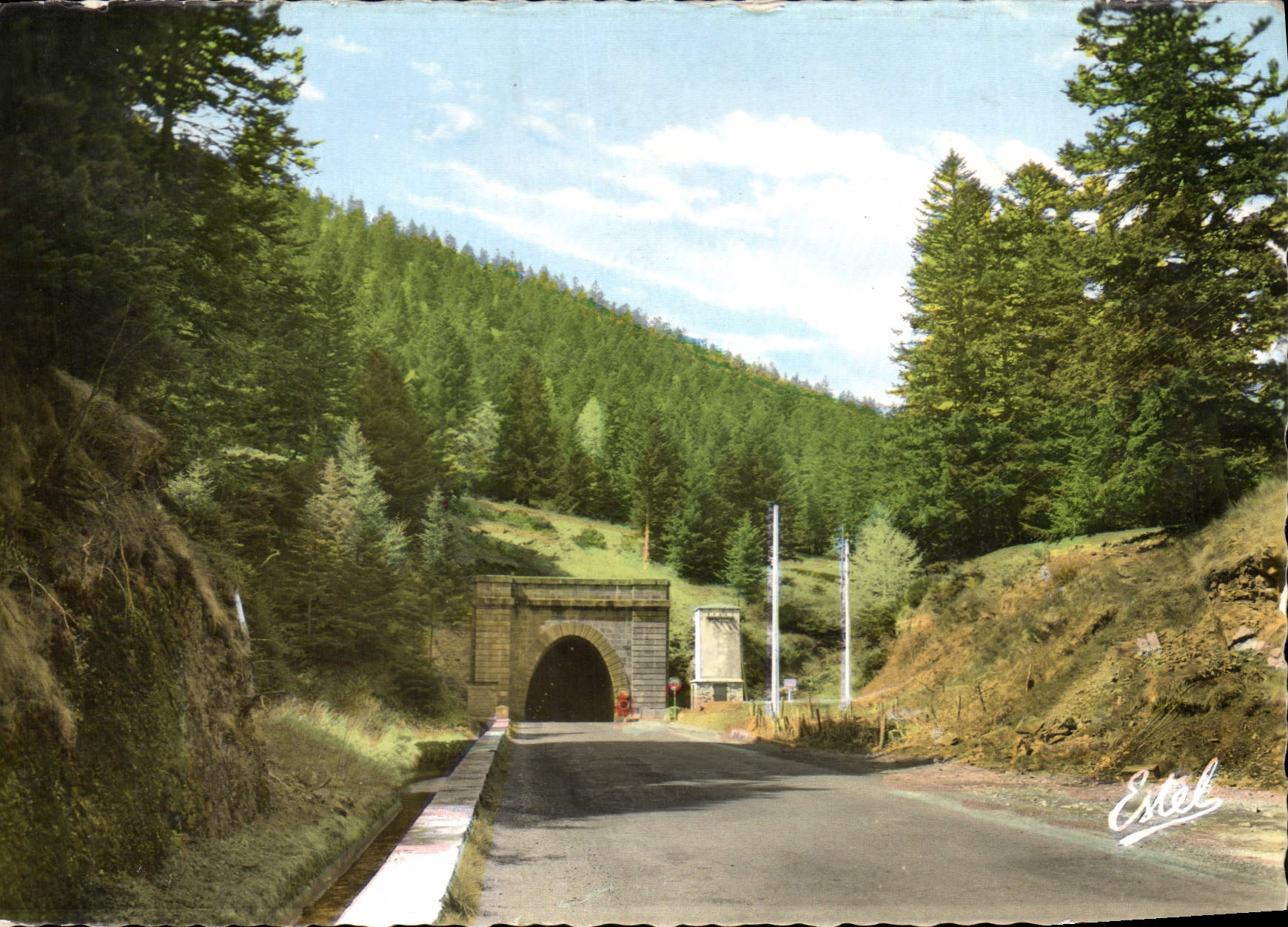 CPSM Le Cantal Pittoresque Entree du Tunnel du Lioran 
