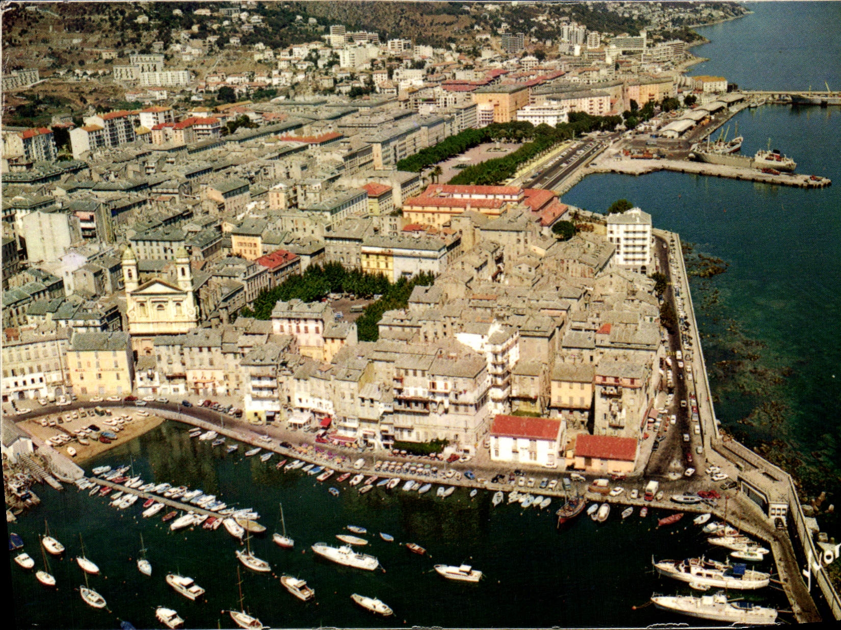 CPSM La Corse oasis de Beaute Bastia Vue generale sur le Vieux Port