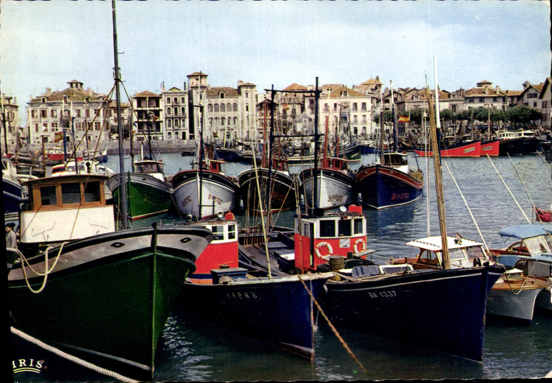 CPSM Saint Jean de Luz Le Port et Maison d'Infante