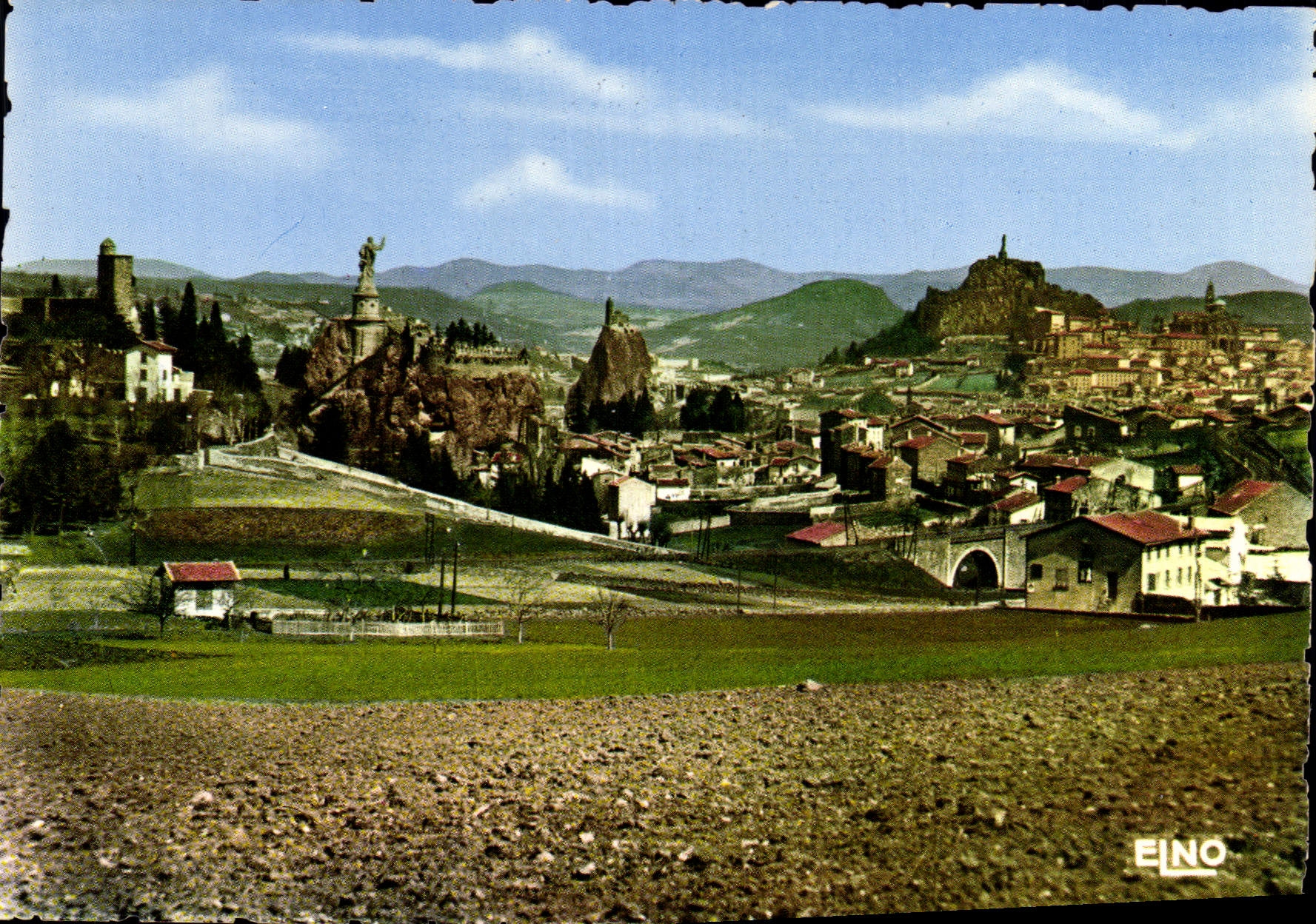 CPSM Le Puy en Velay Haute Loire Vue generale des Quatre Rochers 