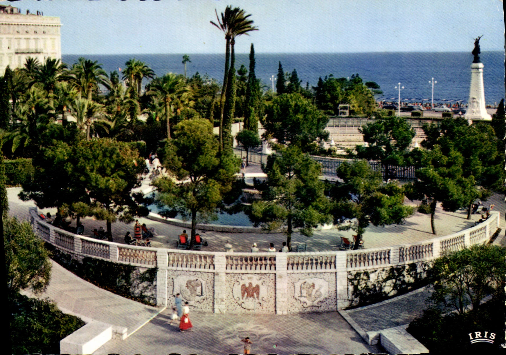 CPSM Reflets de la Cote d'Azur Nice A M Les Jardins Albert I et le Theatre de Verdure