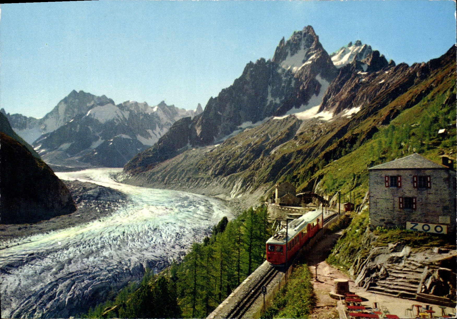 CPSM Chamonix Mont Blanc Montenvers vue generale sur le Mer de Glace au fond les grandes Joresses