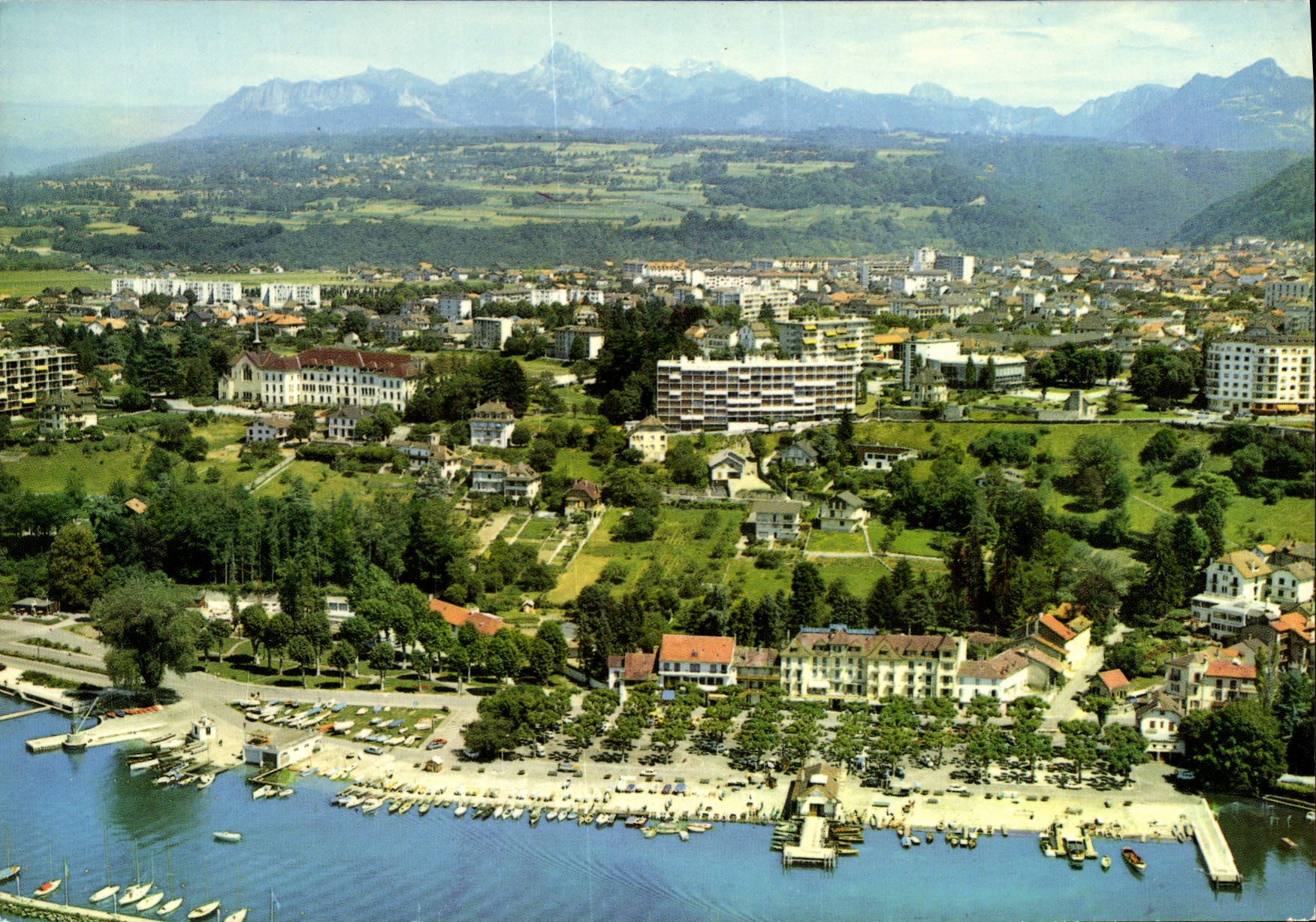 CPSM Thonon les Bains Haute Savoie le port la ville et le Massif de la Dent d'Oche