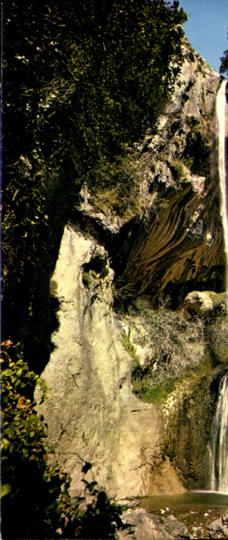 CPSM Reflets de la Cote d'Azur les Gorges du Loup la Cascade