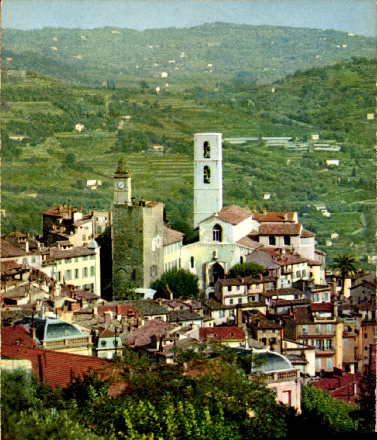 CPSM La Cote d'Azur miracle de la nature Grasse Alpes Maritimes vue sur la vieille ville 
