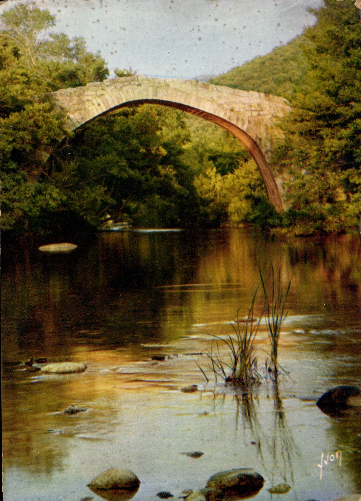 CPSM La Corse oasis de Beaute environs de Sartene au creux du maquis parfois une riviere doree l'har