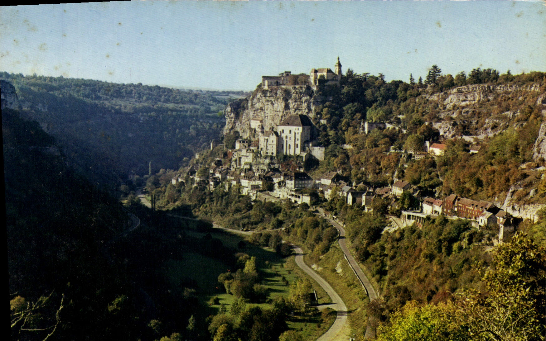 CPSM Roc Amadour Lot Lieu de pelerinage celebre des le Moyen Age vue d'ensemble les sanctuaires et l
