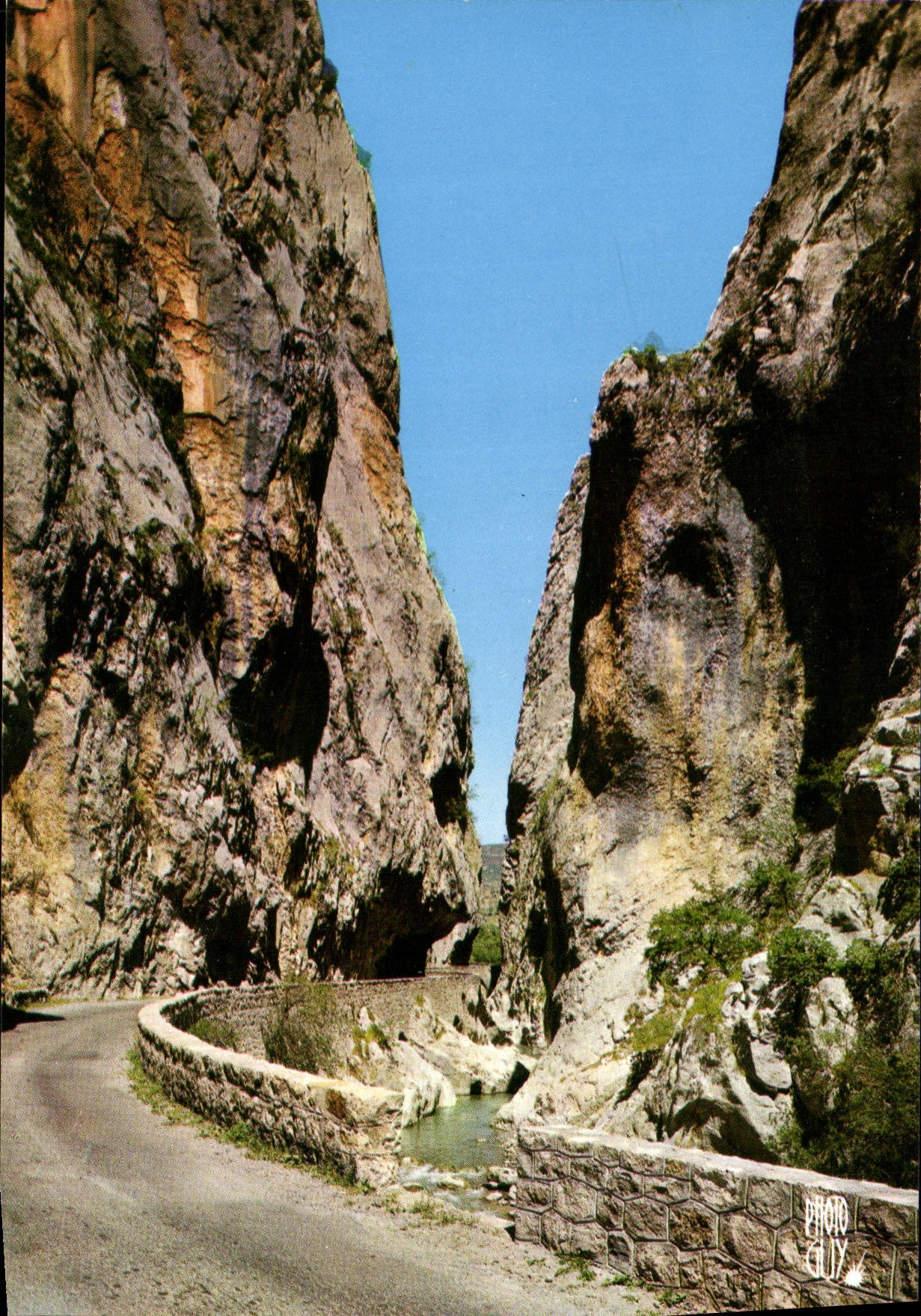 CPSM Paysages de France Clues de Barles Alpes de Haute Provence site pittoresque de la Haute Provenc