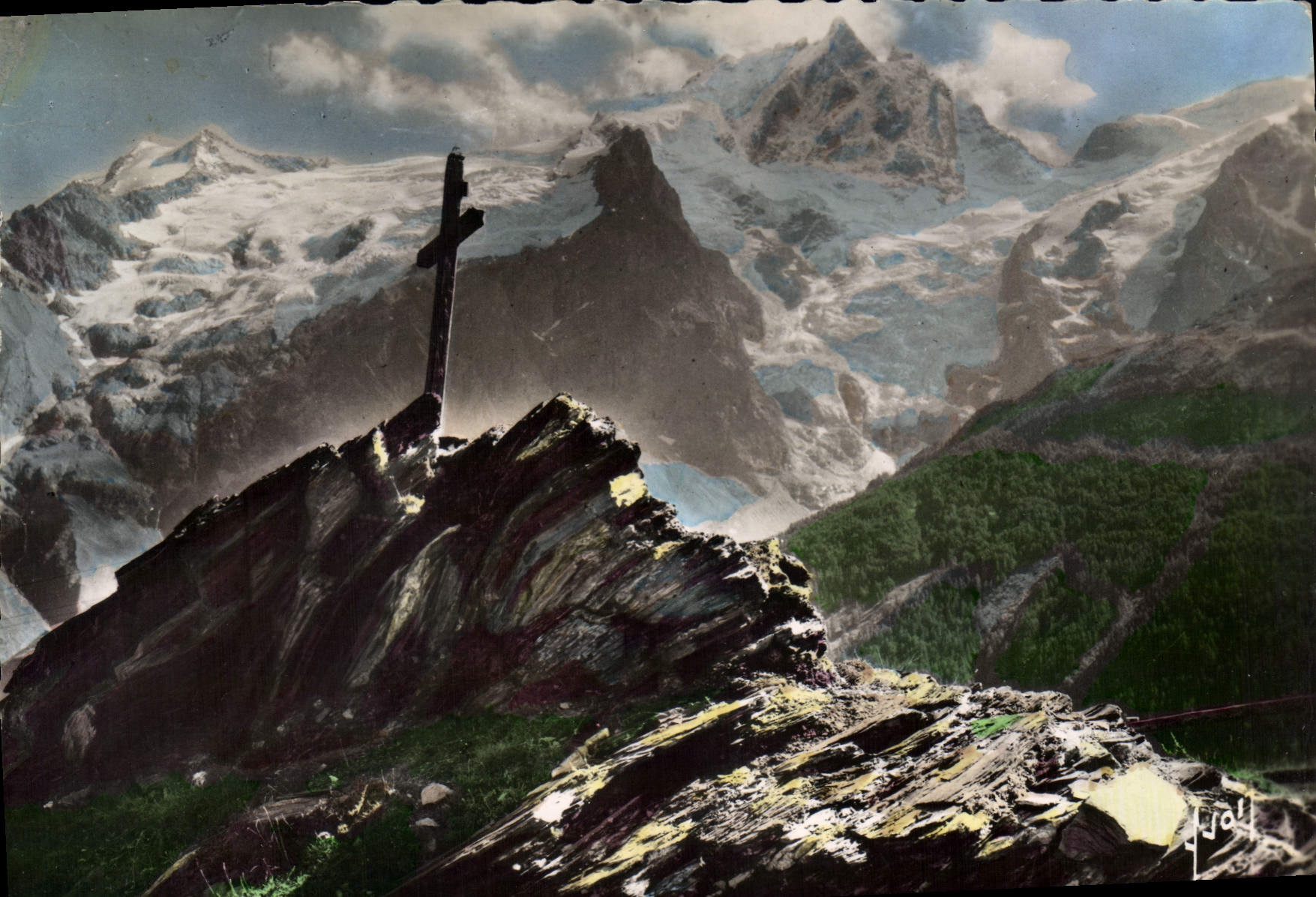 CPSM La Grave Hautes Alpes Croix de N D des Portes et grand Pic de la Meije