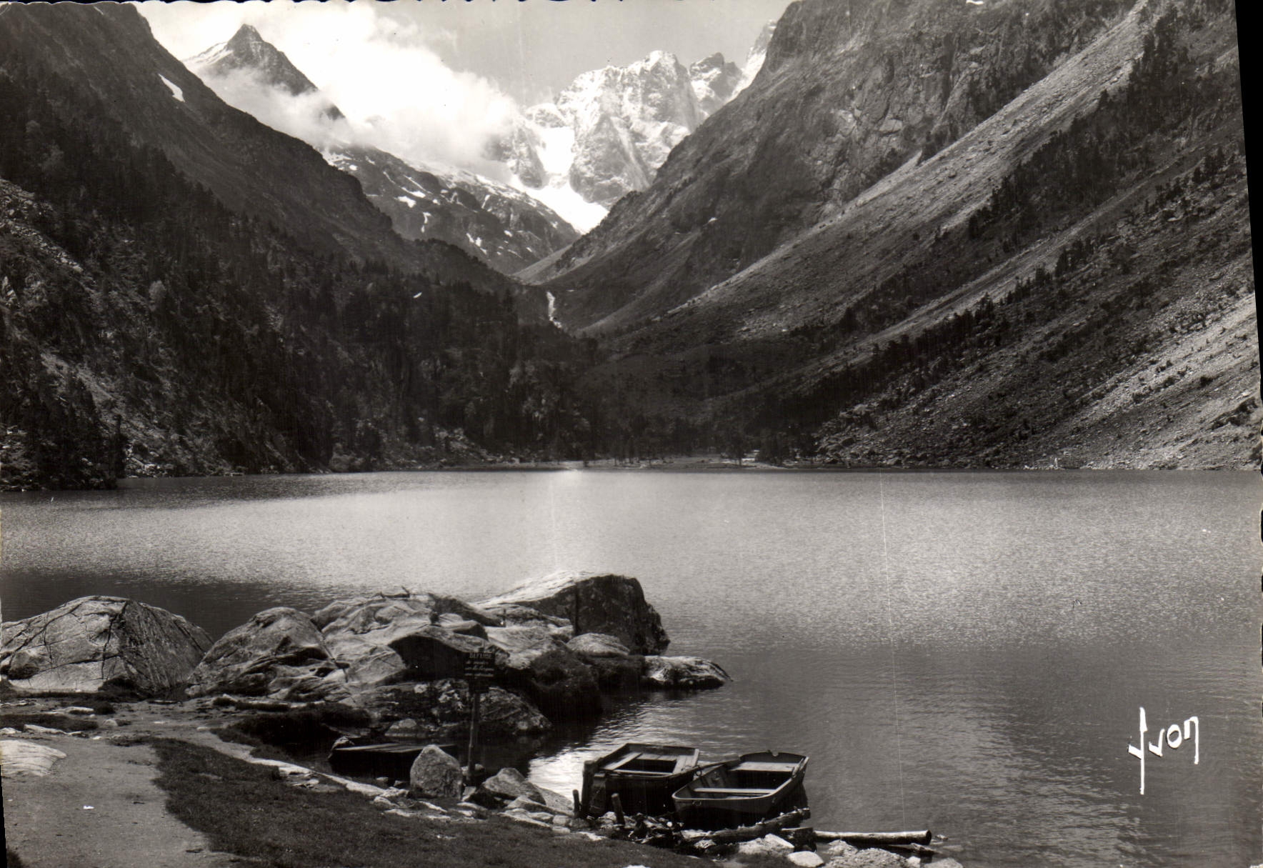 CPSM Lac de Gaube Htes Pyr Le Lac au fond le Vignemale 