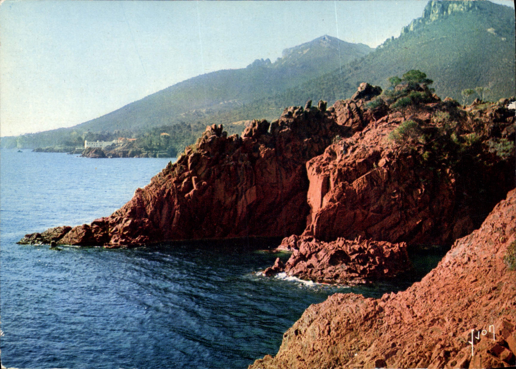 CPSM Couleurs et Lumiere de France La Cote d'Azur miracle de la nature Massif de l'Esterel Var Le Tr
