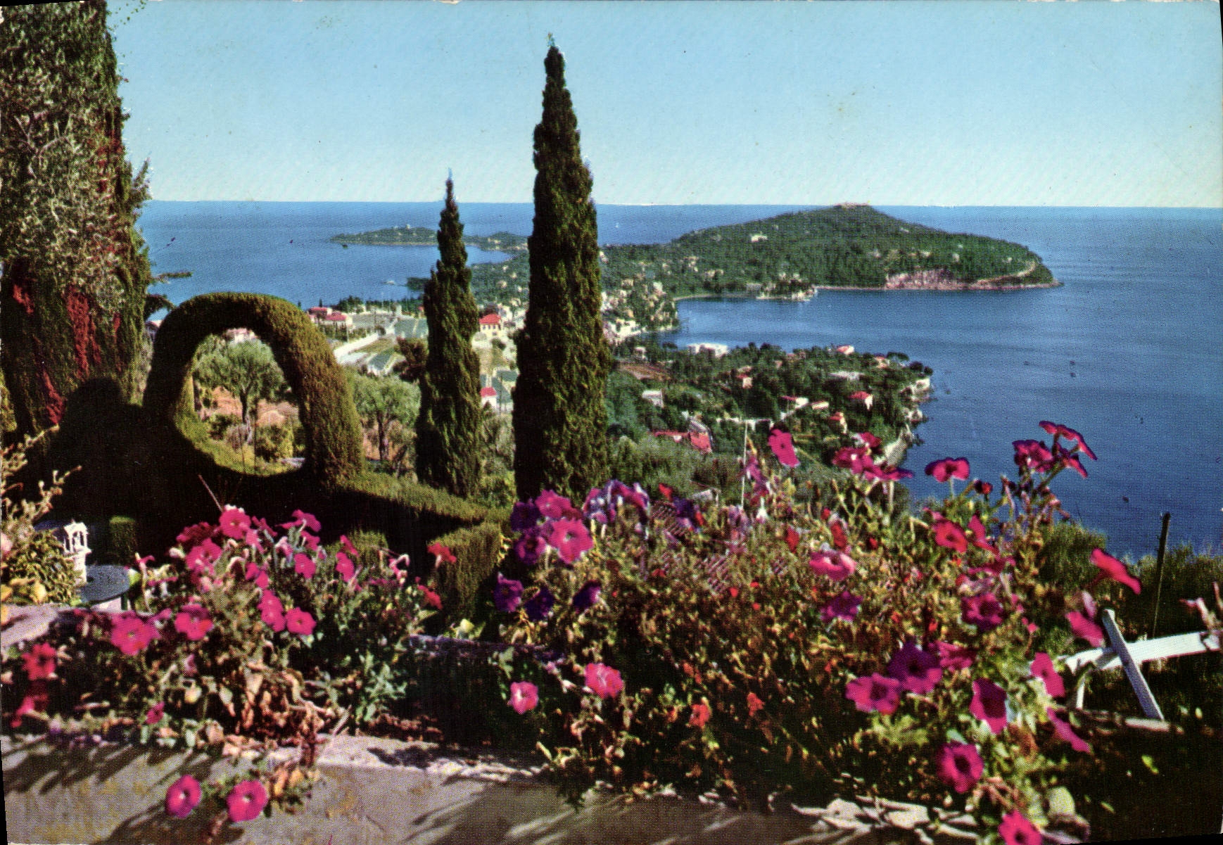 CPSM La Cote d'Azur Le car Ferrat 