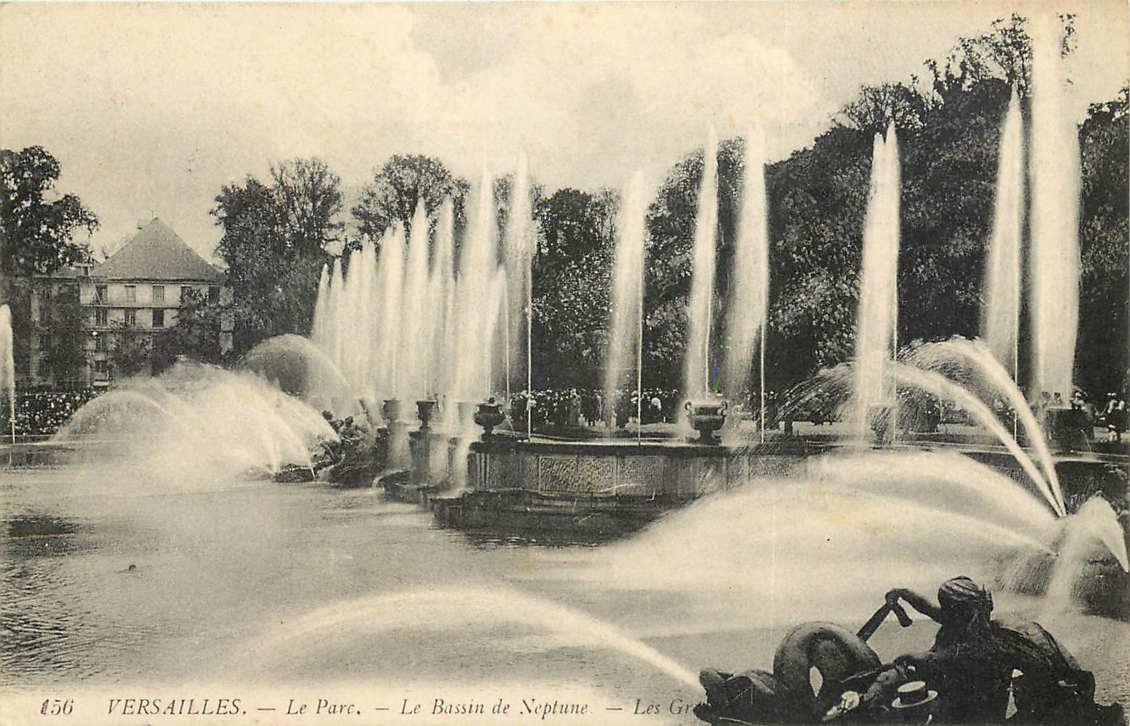CPA Versailles Le Parc le Bassin de Neptune