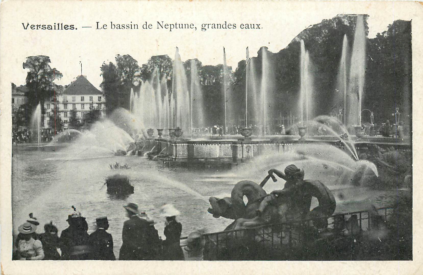 CPA Versailles Le Bassin de Neptune grandes eaux