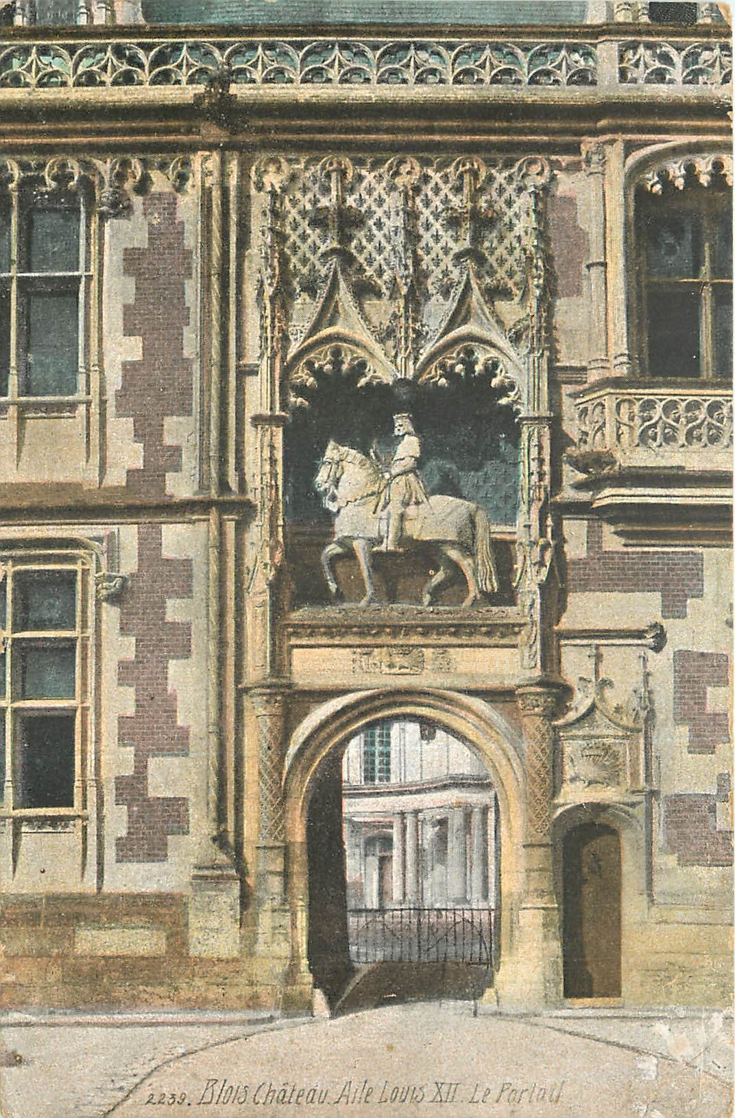 CPA Blois Chateau Louis II Le Partoie