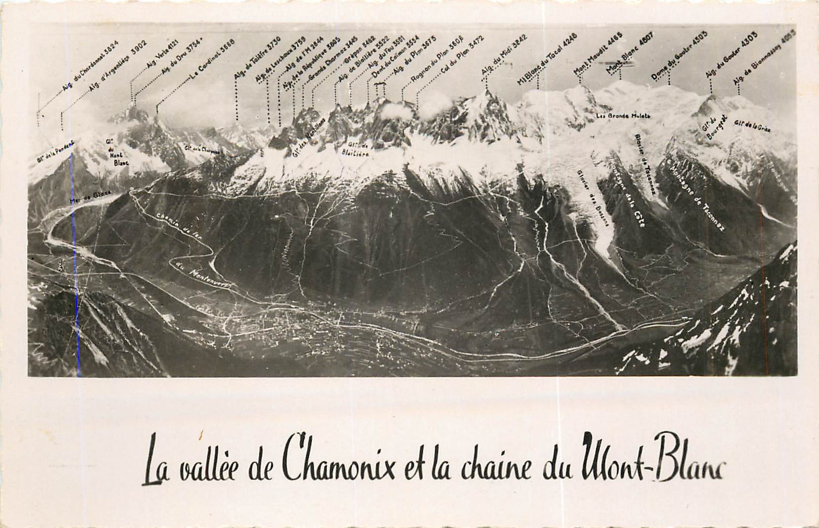 CPA La Vallee de Chamonix et la Chaine du Mont Blanc
