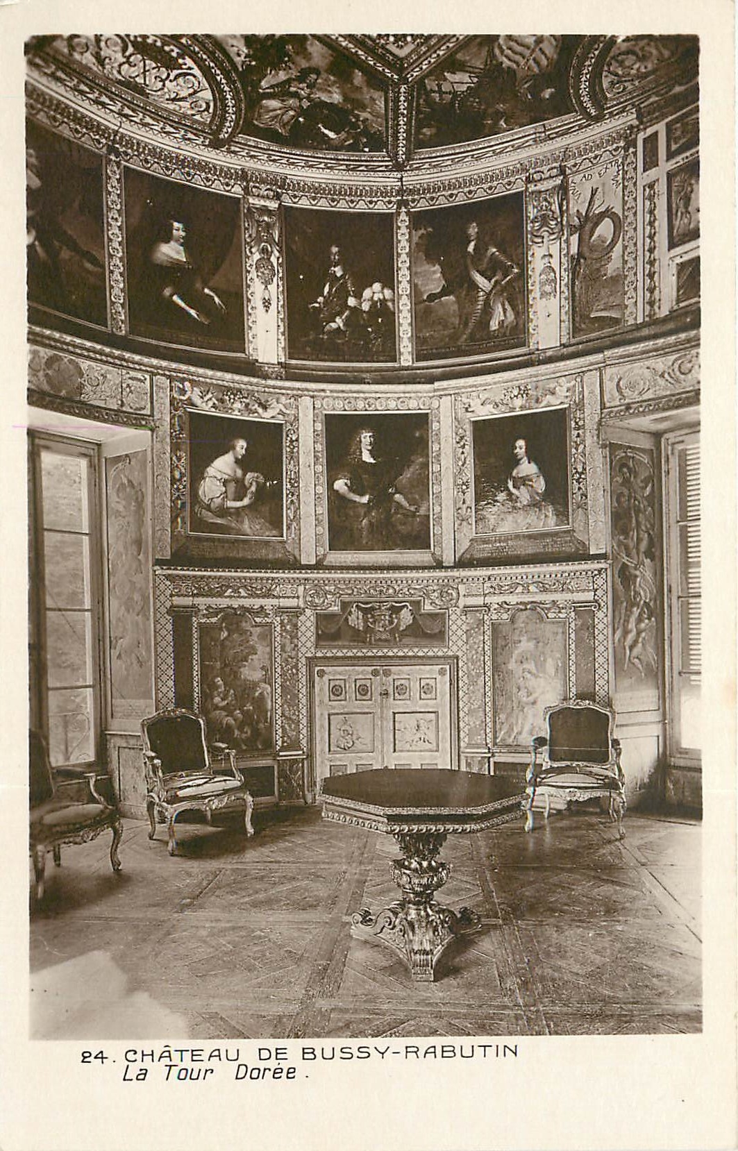 CPA Chateau de Bussy Rabutin la Tour Doree