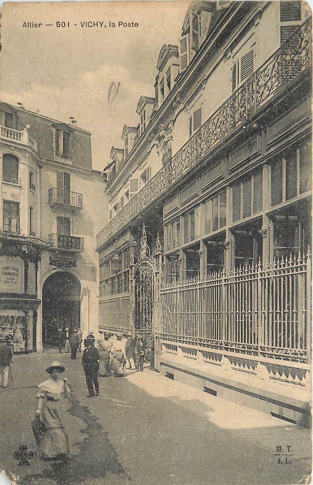 CPA Allier Vichy La Poste
