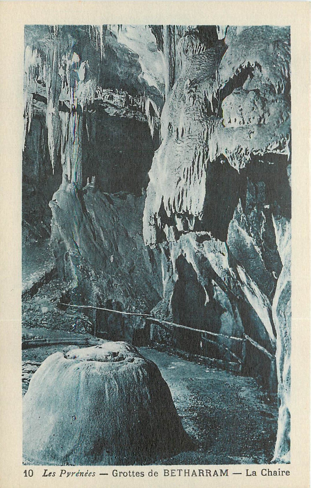 CPA Pyrenees Grottes de Betharram La Chaire