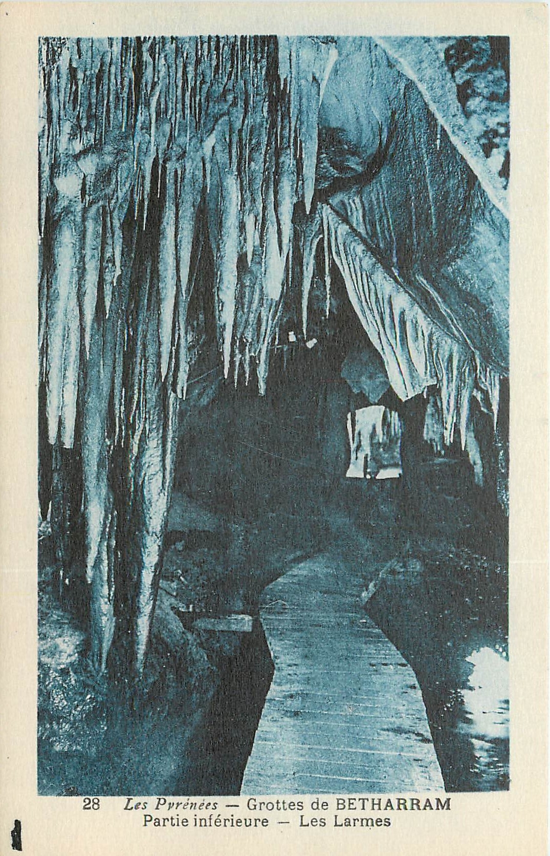 CPA Pyrenees Grottes de Betharram Partie inferieure les Larmes