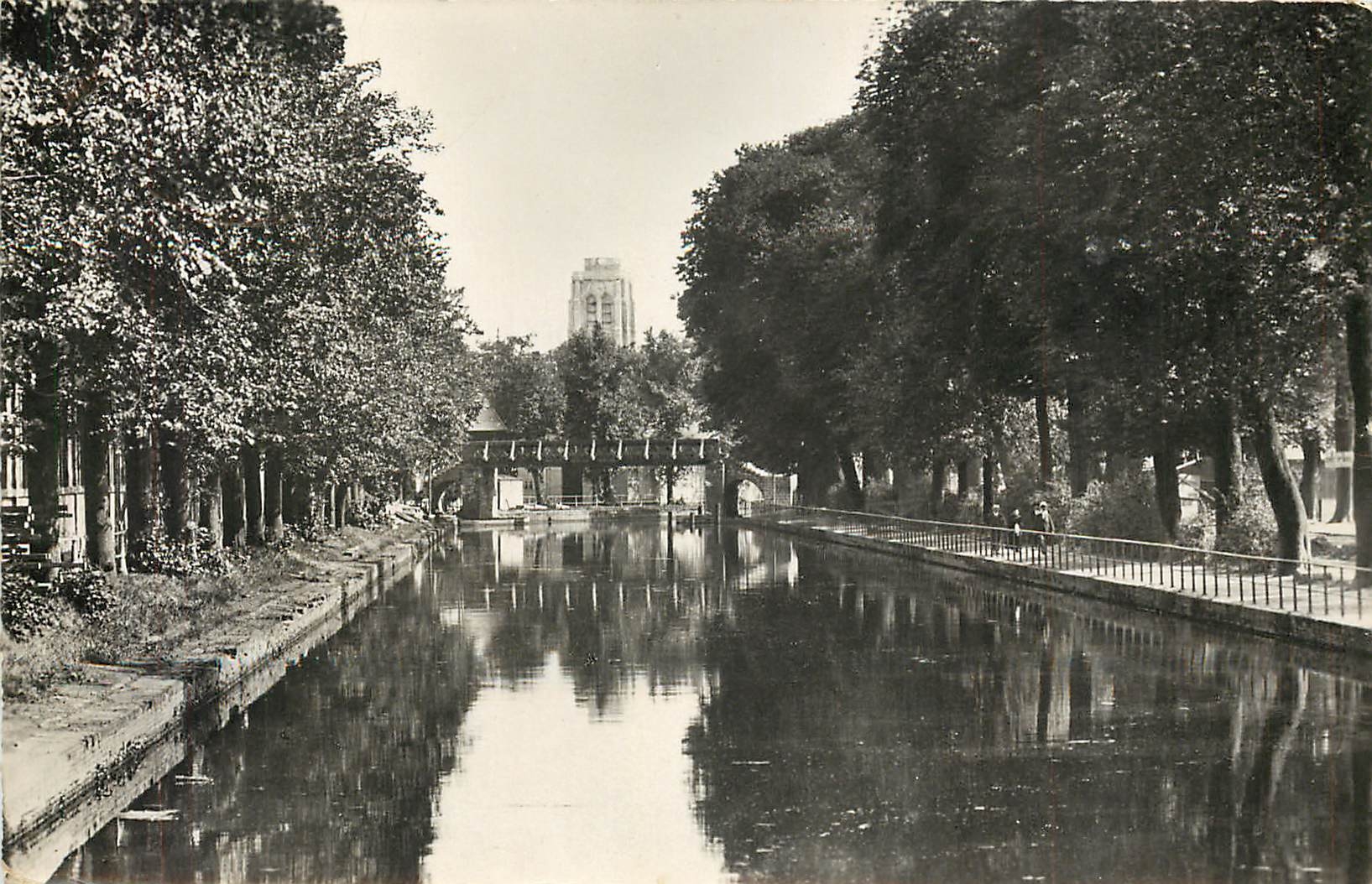 CPA Lille le Pont Napoleon vu du Pont Negrier
