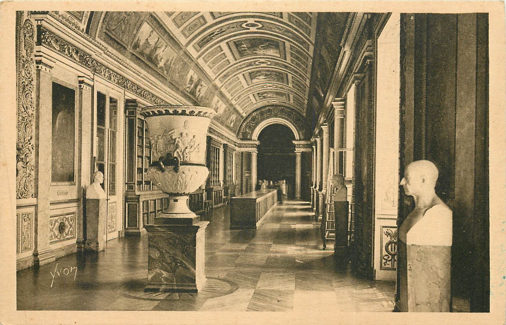 CPA Palais de Fontainebleau La Bibliotheque