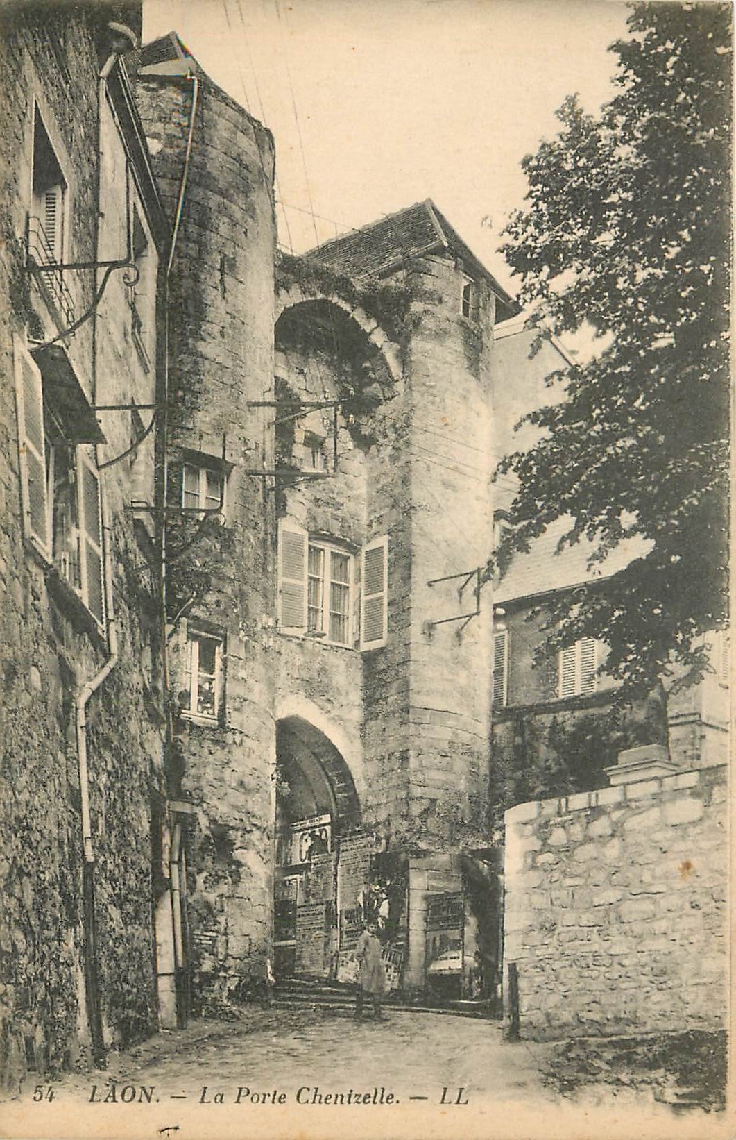 CPA Laon La Porte Chenizelle