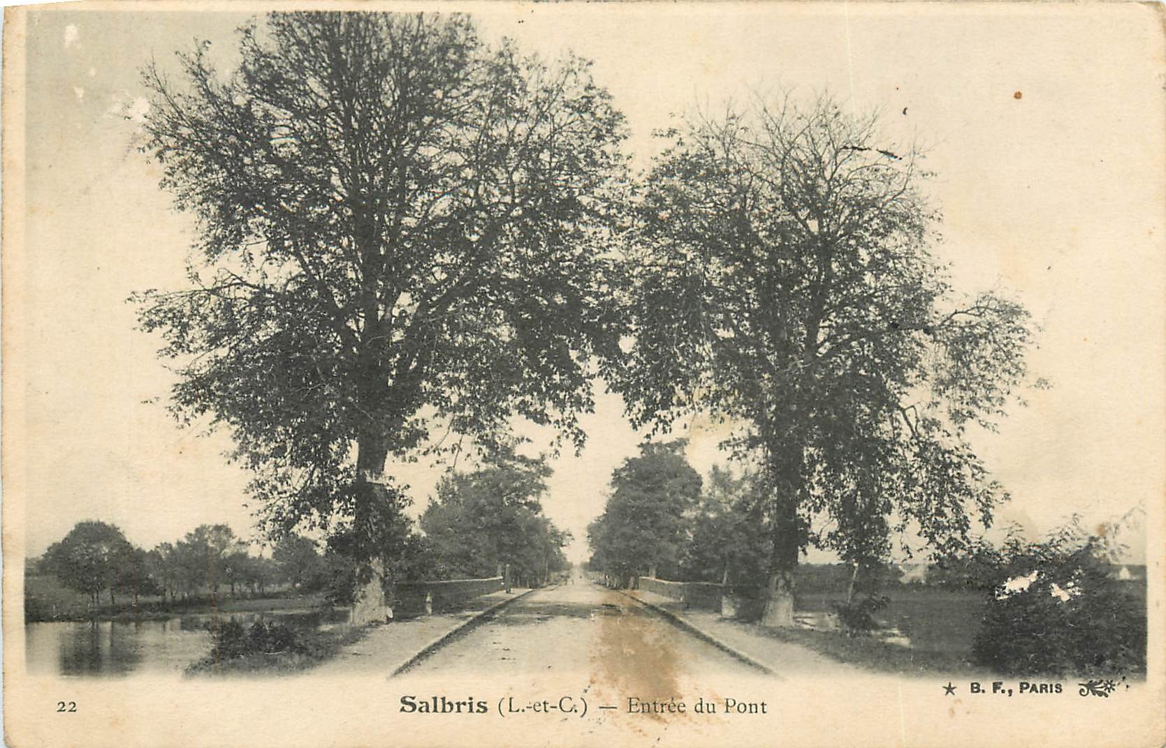 CPA Salbris (L et C) Entree du Pont