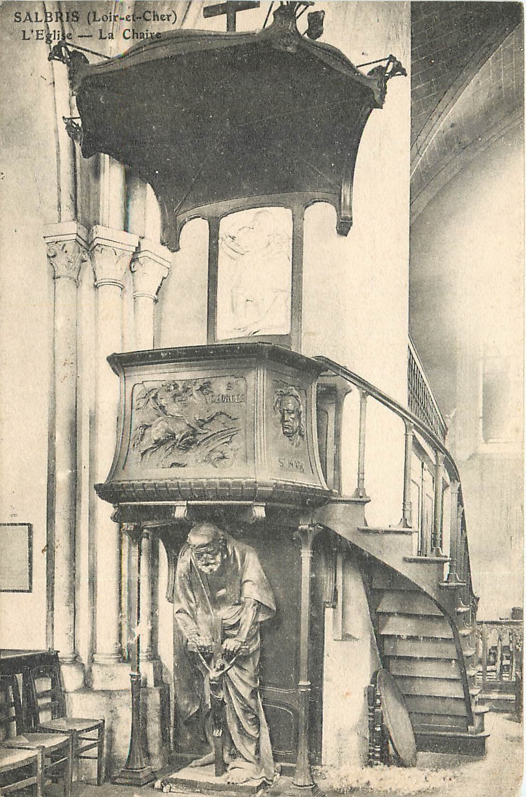 CPA Salbris (Loir et Cher) L'Eglise la Chaire