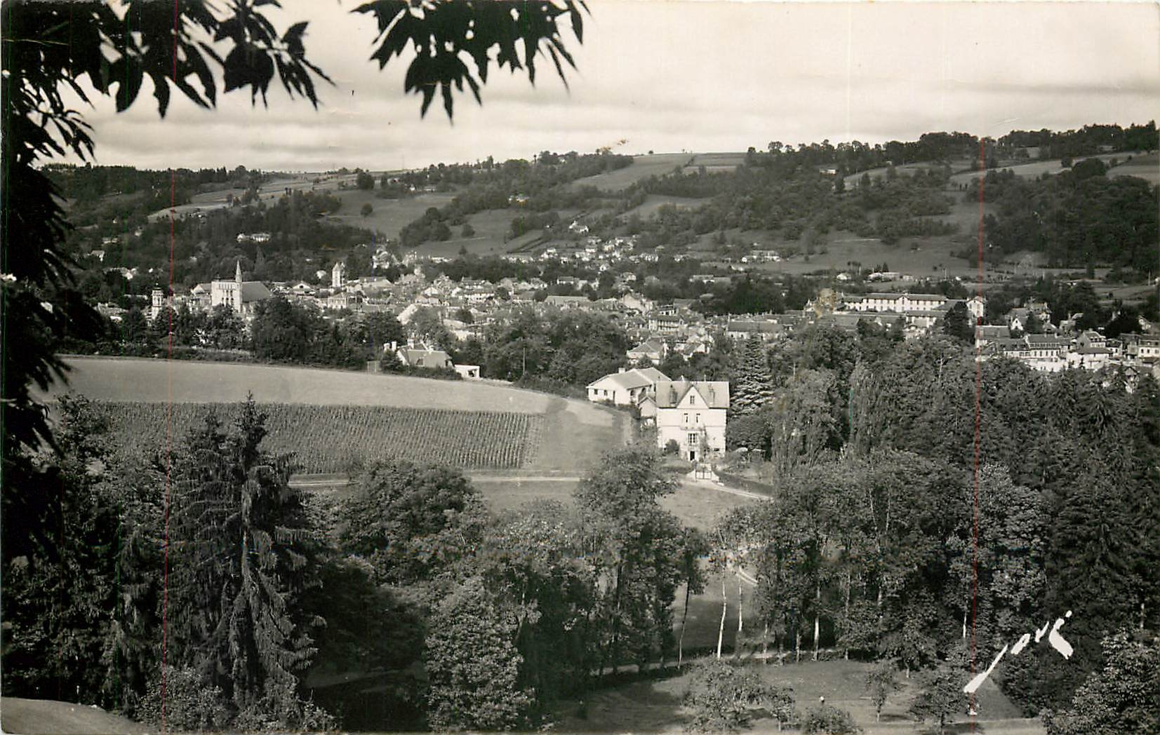 CPA Bagneres de Bigorre (H P) vue generale