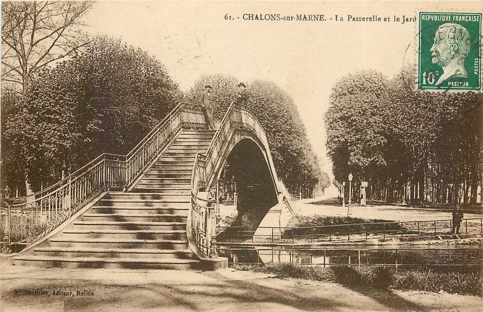 CPA Chalons sur Marne La Paserelle et le Jard