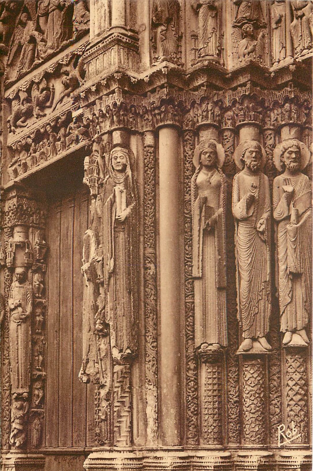 CPA Chartres La Cathedrale Portail royal Statues colonnes (XIIe s)