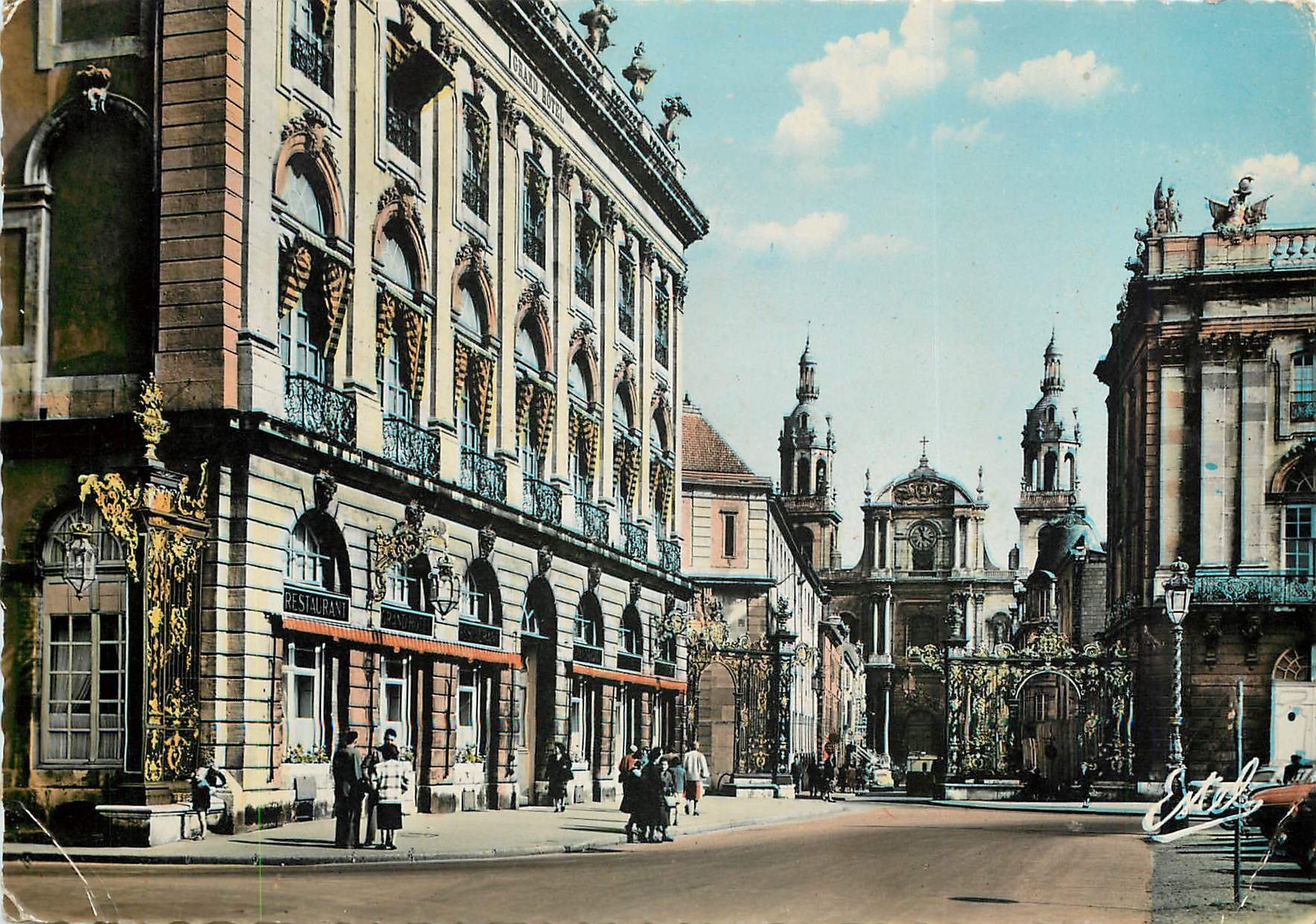CPSM Nancy Place Stanislas et la Cathedrale